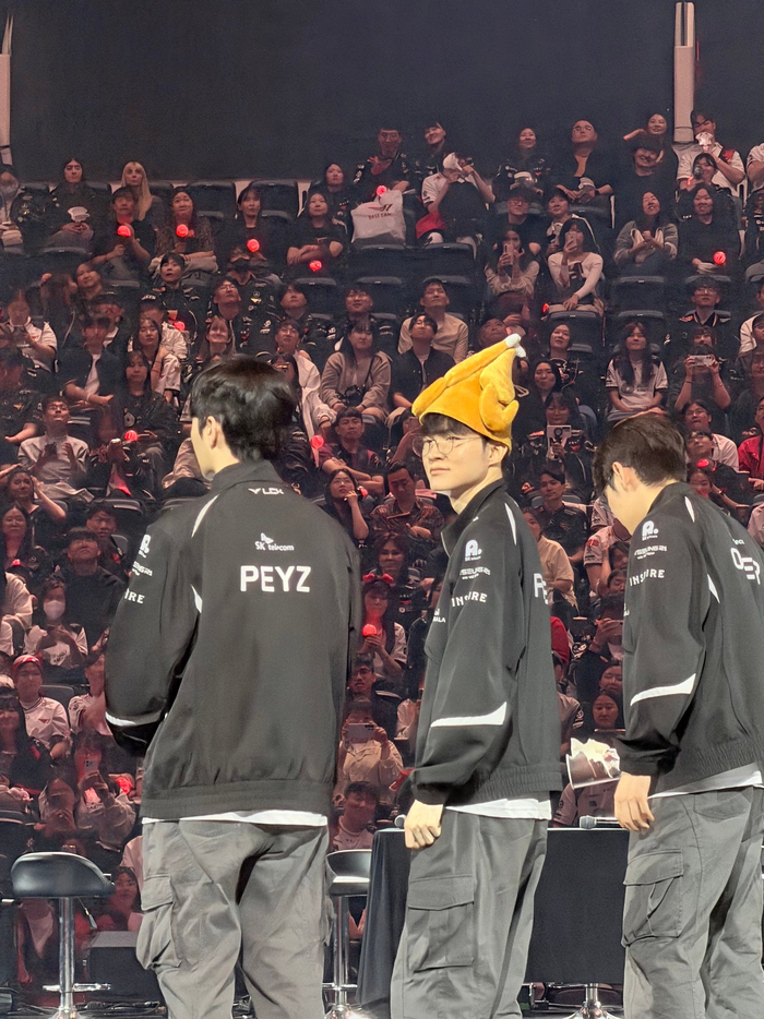 斗球体育官方入口-T1主场首秀全员翻滚引热议|李哥|Faker|PEYZ|T1_Faker|比赛_新浪体育_新浪新闻